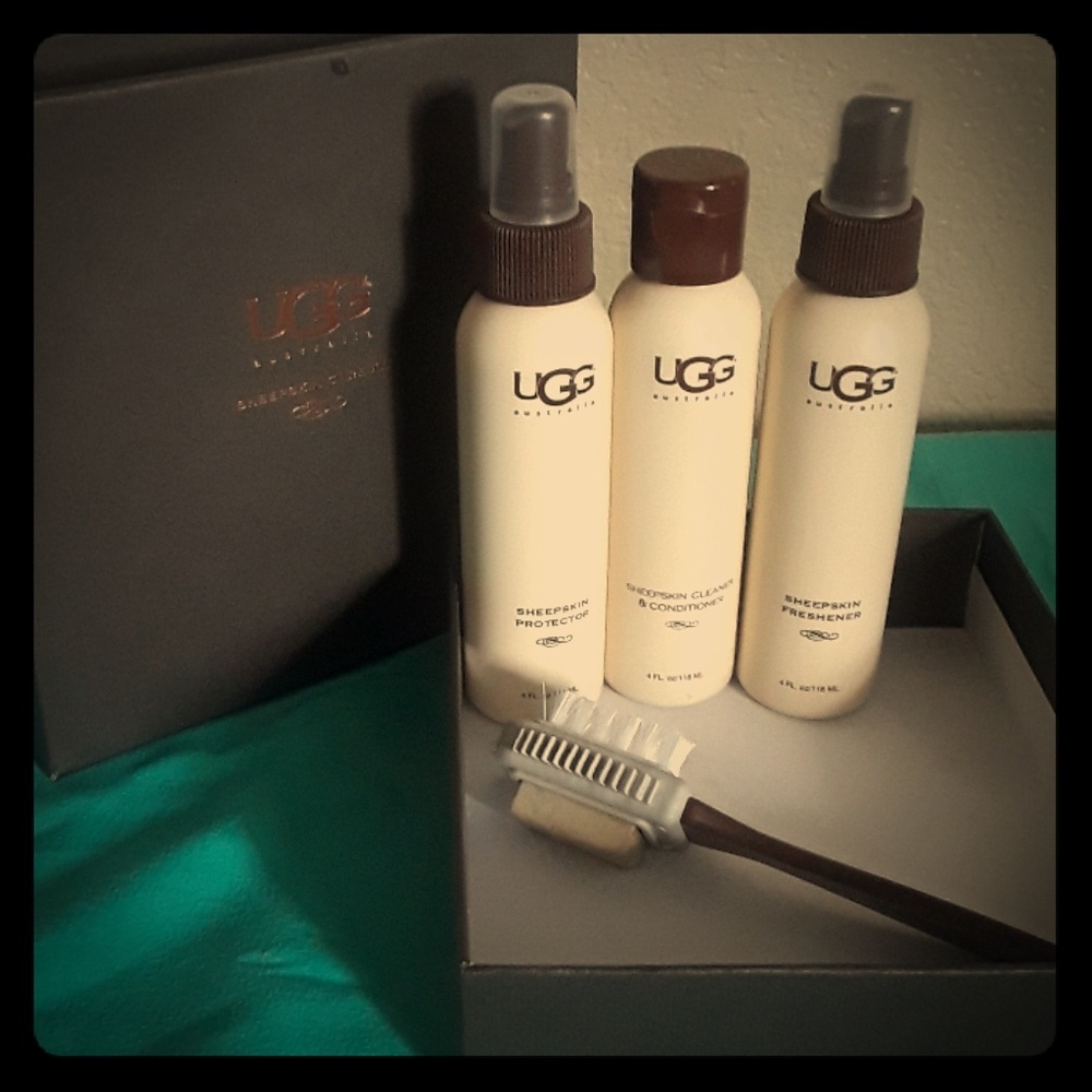 Ugg  sheepskin cleaner/protector